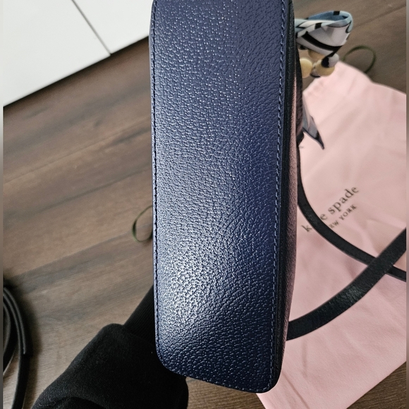 Kate Spade ♠️ Navy Blue Leather Crossbody Dome Bag - Picture 6 of 10